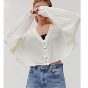 UO Ultra soft cropped V-neck button down